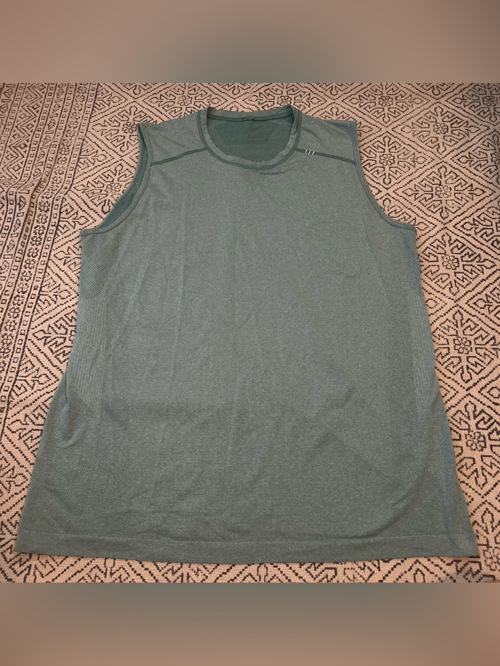 lululemon athletica Men's Performance Tank Top - Forest Green